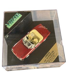 Vitesse 1:43 Fiat 124 Spider 2000 Convertible Diecast Model –(Box Damaged)